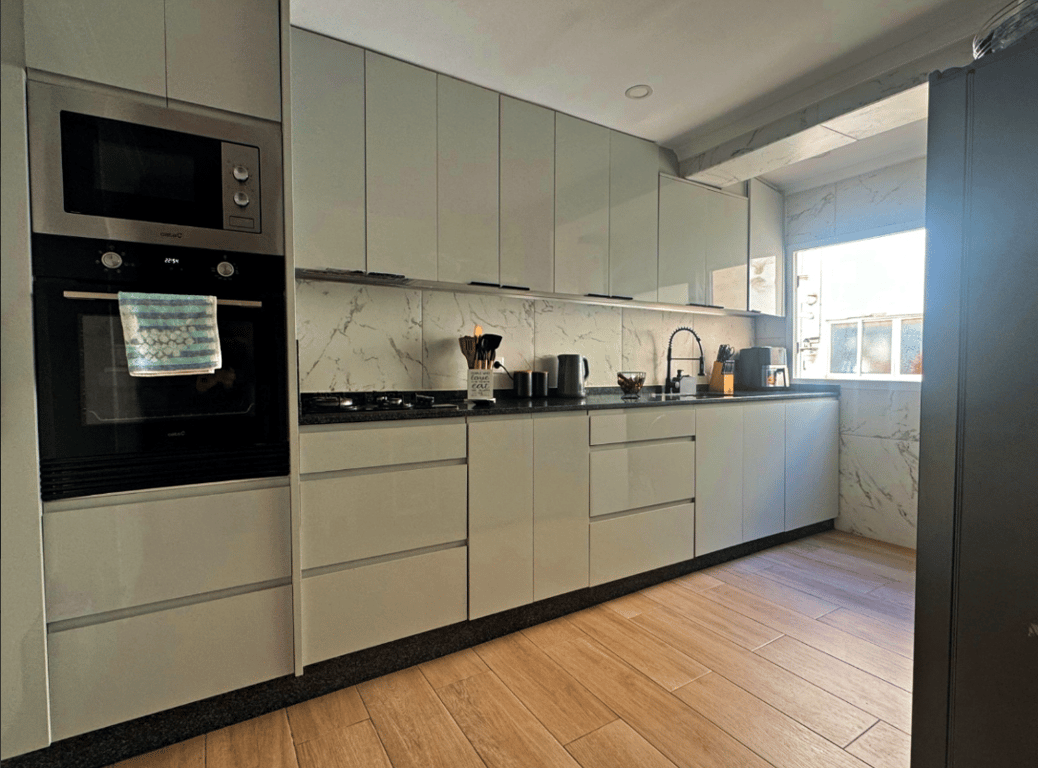 Property #RH21329 - 6