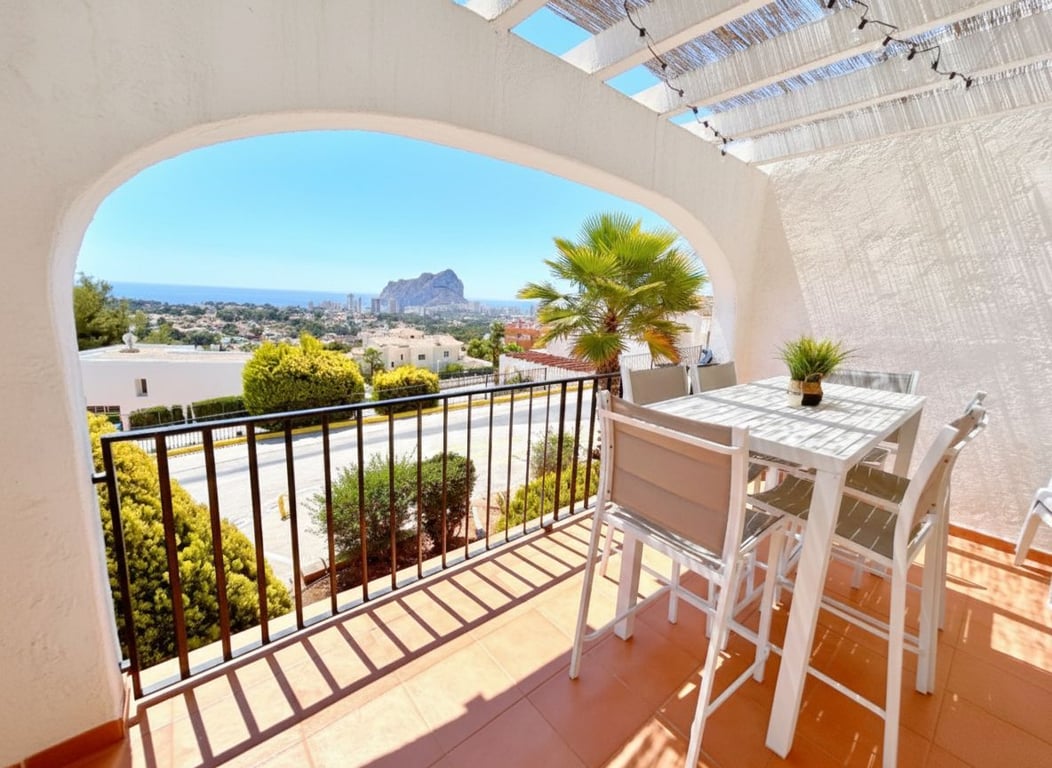 duplex a la venta en Calpe con Vistas al Mar desde la Cama ! - 11