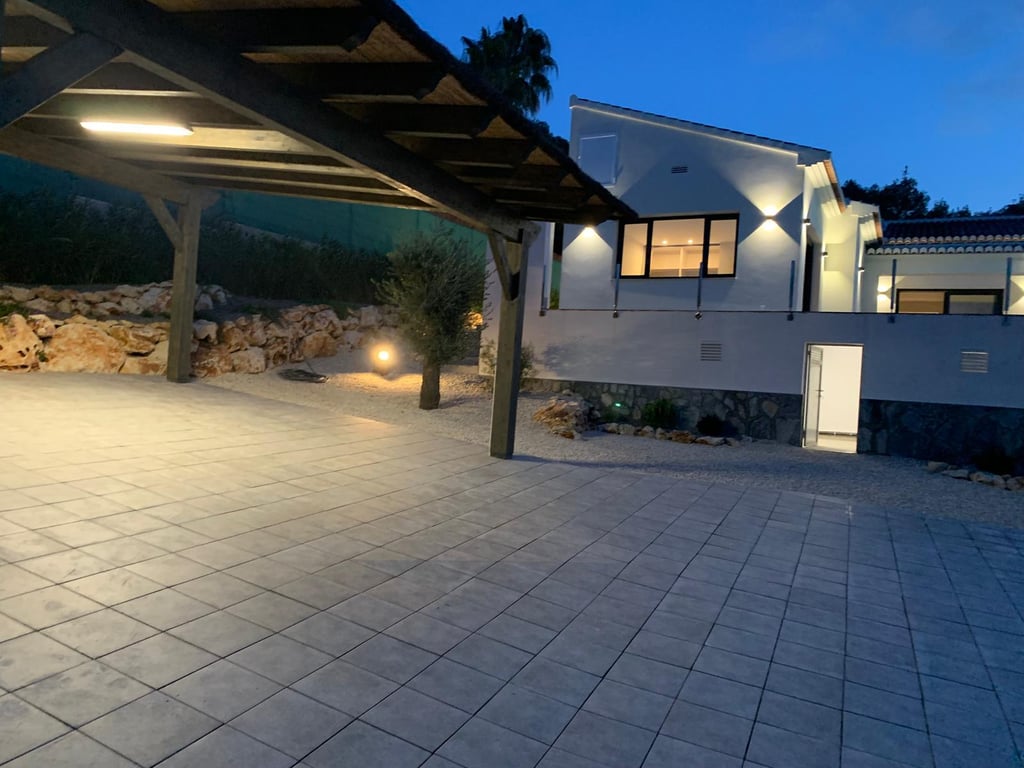 Vila de Luxe Moderna a Jávea | Vistes Impressionants del Montgó i Viure en un Sol Nivell - 10