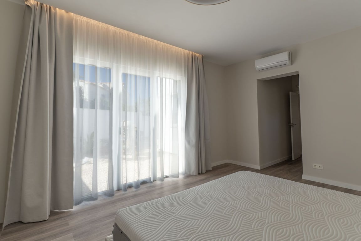 Property #RH21400 - 30