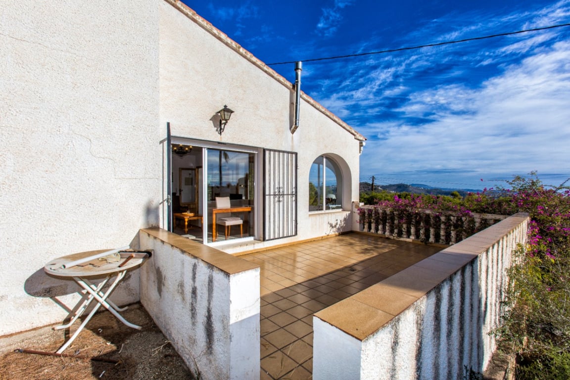 Villa con vistas al mar y terreno adicional en venta en Calpe - 15
