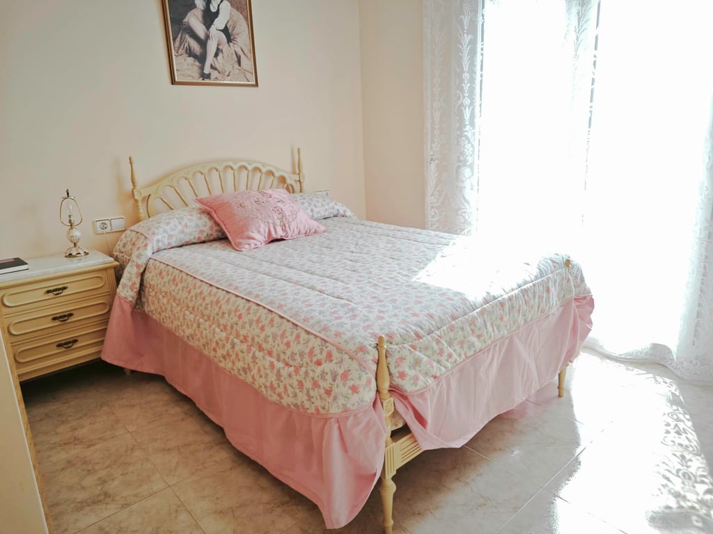 Villa de 270 m2 con piscina en venta en Pedreguer, zona residencial a un paso del centro - 13