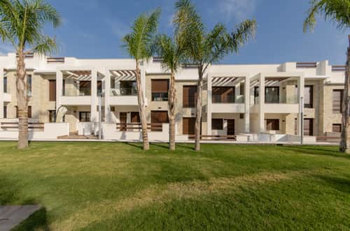 Nieuwbouwbungalow met solarium en zoutmeer-uitzicht in Los Balcones, Torrevieja — foto 36