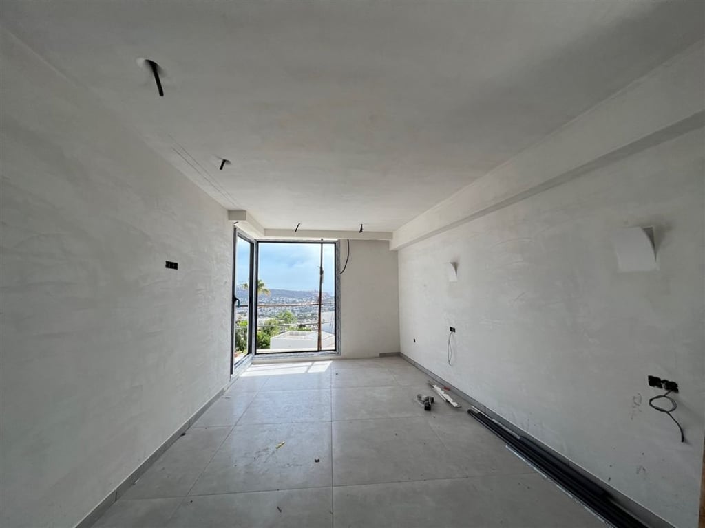 Property #RH20909 - 14