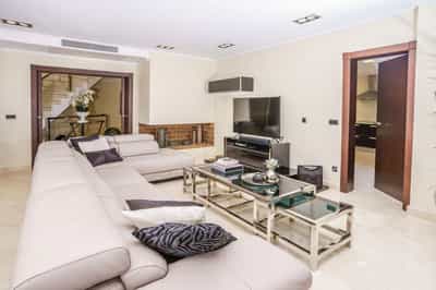 Property R4719340