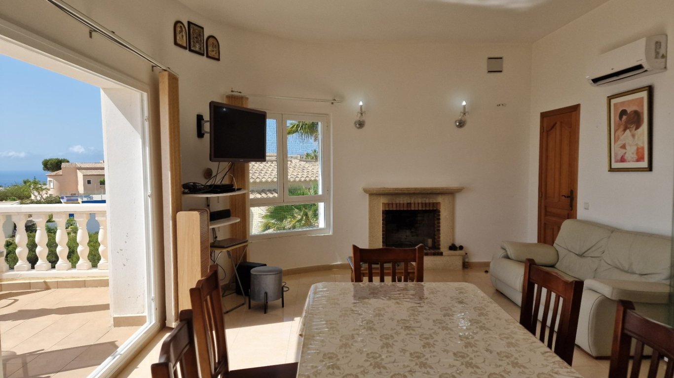 La Cima del Lujo Mediterráneo: Villa Energizada por Solar con Vistas al Mar Inigualables en Cumbre del Sol - 13