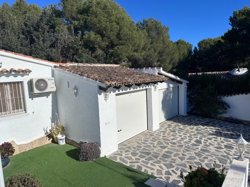 Villa de una sola planta con vistas al mar en venta en Moraira - 22