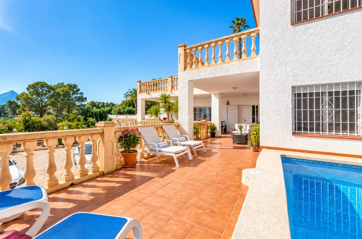 3-bed Villa in Altea photo 3