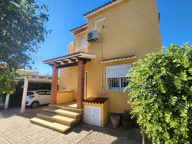 Villa en venta en Els Poblets