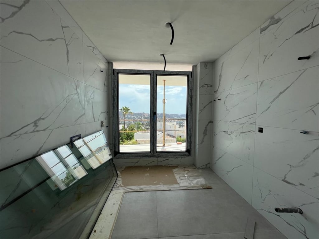 Property #RH20909 - 20