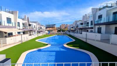 Penthouse - 4