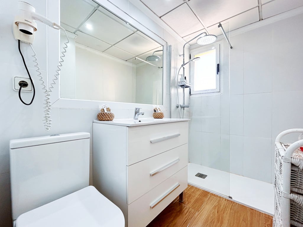 duplex a la venta en Calpe con Vistas al Mar desde la Cama ! - 8