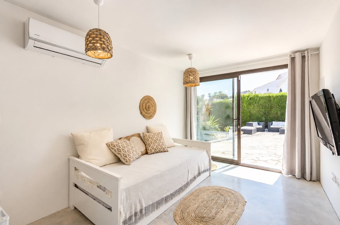 4-bed Villa in Jávea photo 17