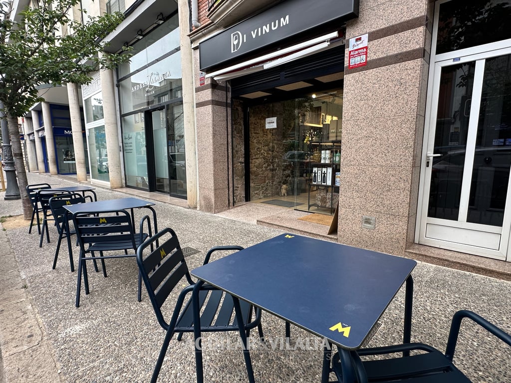 Bodega con degustación en traspaso en el centro - 14