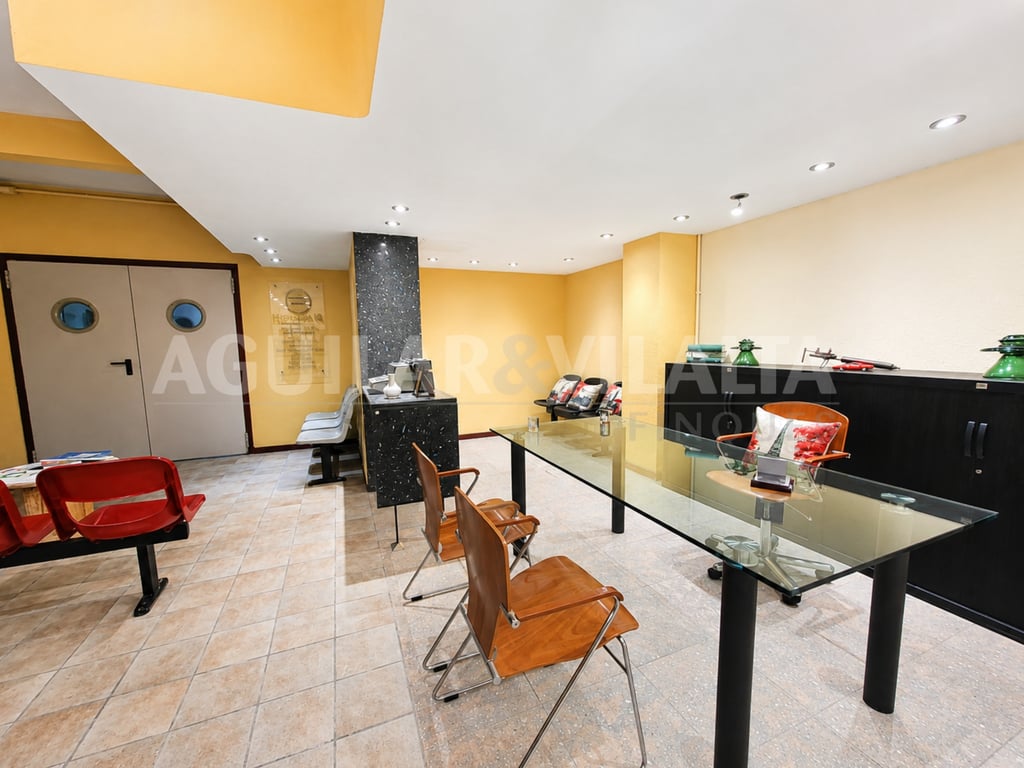 LOCAL COMERCIAL DE MÁS DE 500 M² EN EL CENTRO DE GRANOLLERS - 17