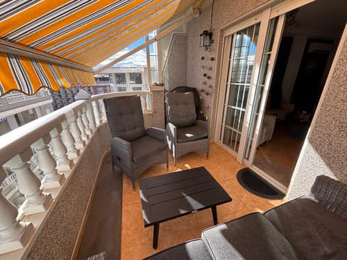 Ruim penthouse-appartement met lift in het hart van Torrevieja — foto 9