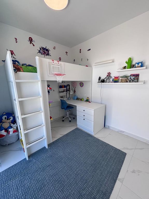 Property #RH21342 - 35