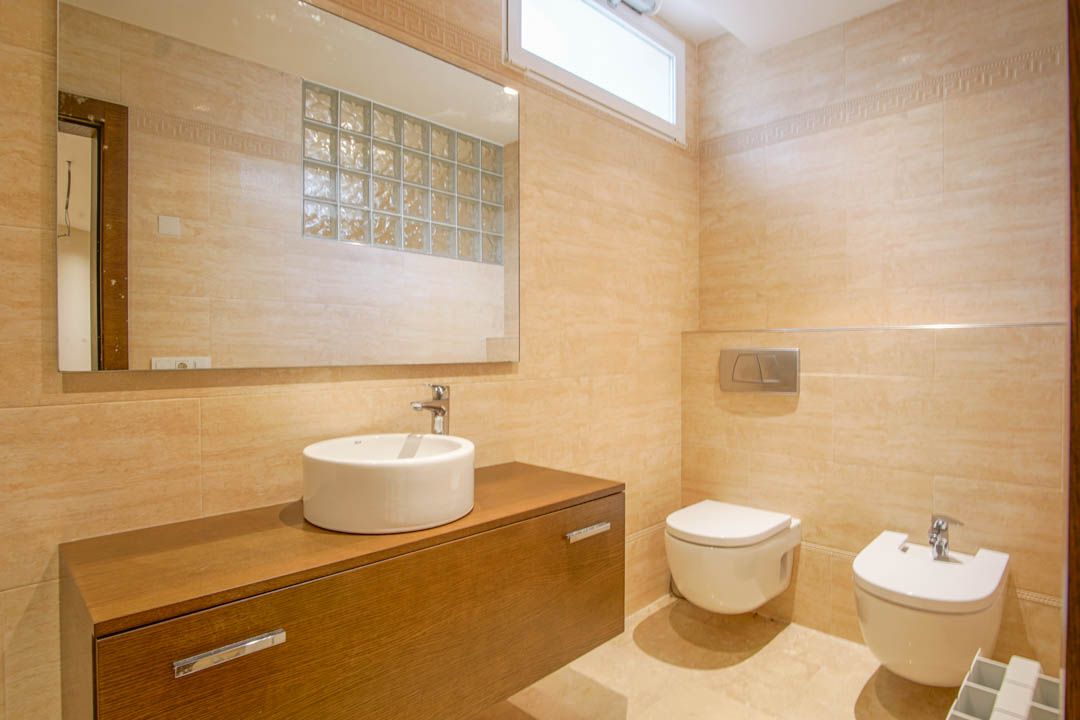 Property #RH21270 - 12