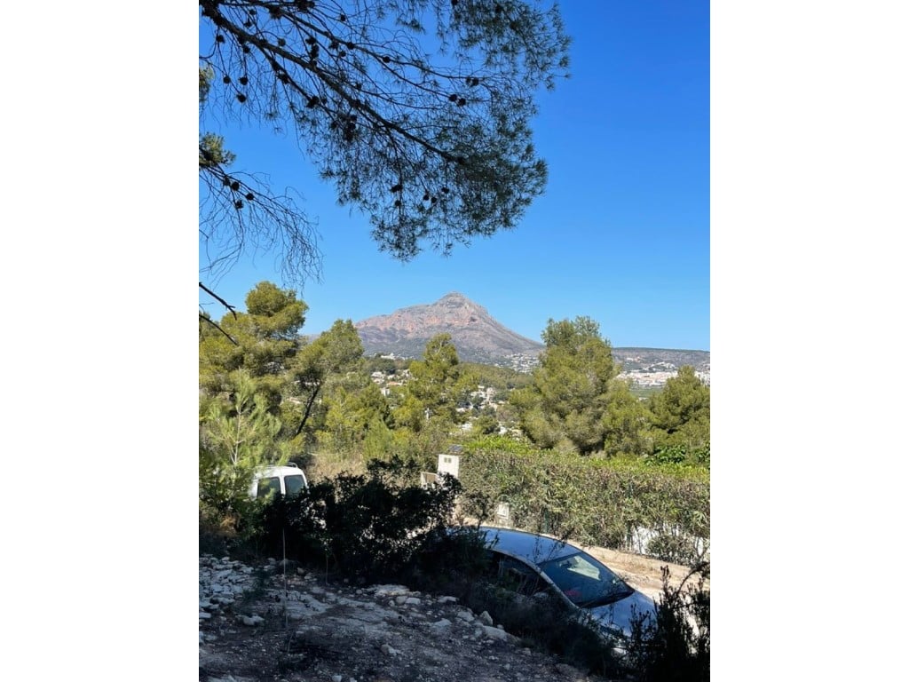 Parcela de 1.000 m² con licencia y vistas al mar en Jávea — terrace
