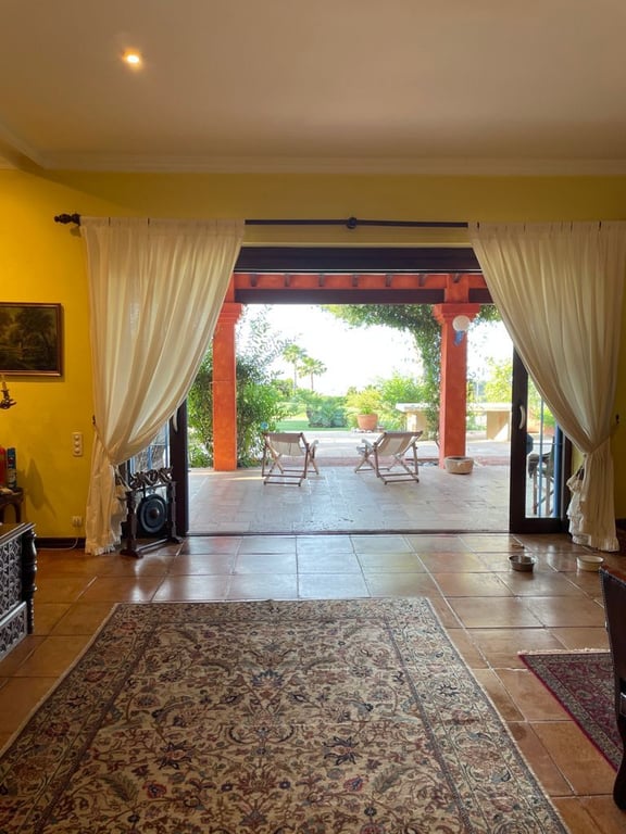 Property #RH21084 - 29