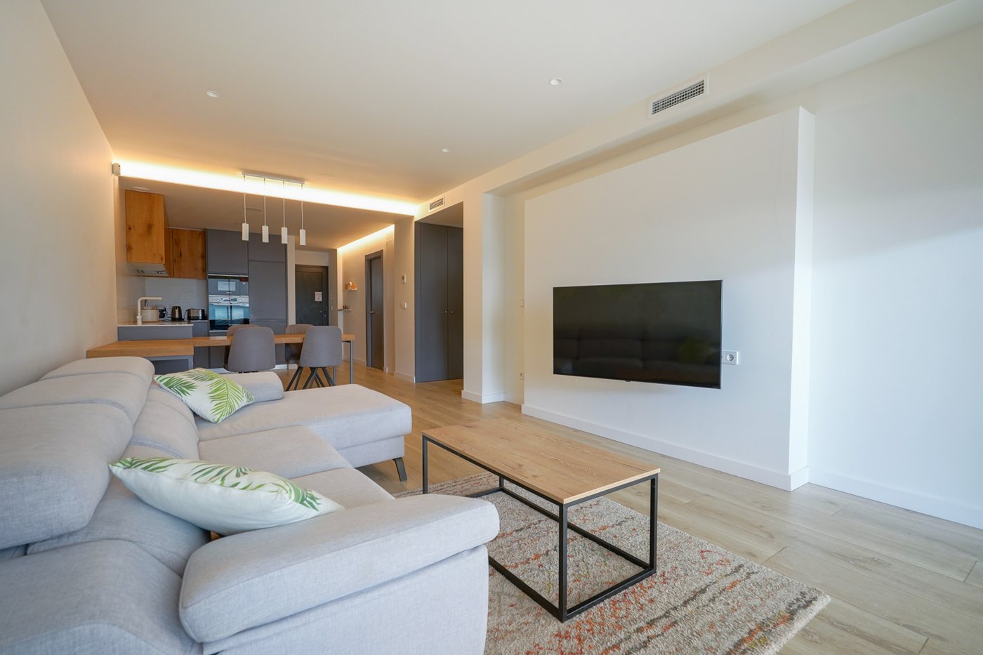 Villa Zirkonia — Sunny 2‑bedroom apartment in Cumbre del Sol