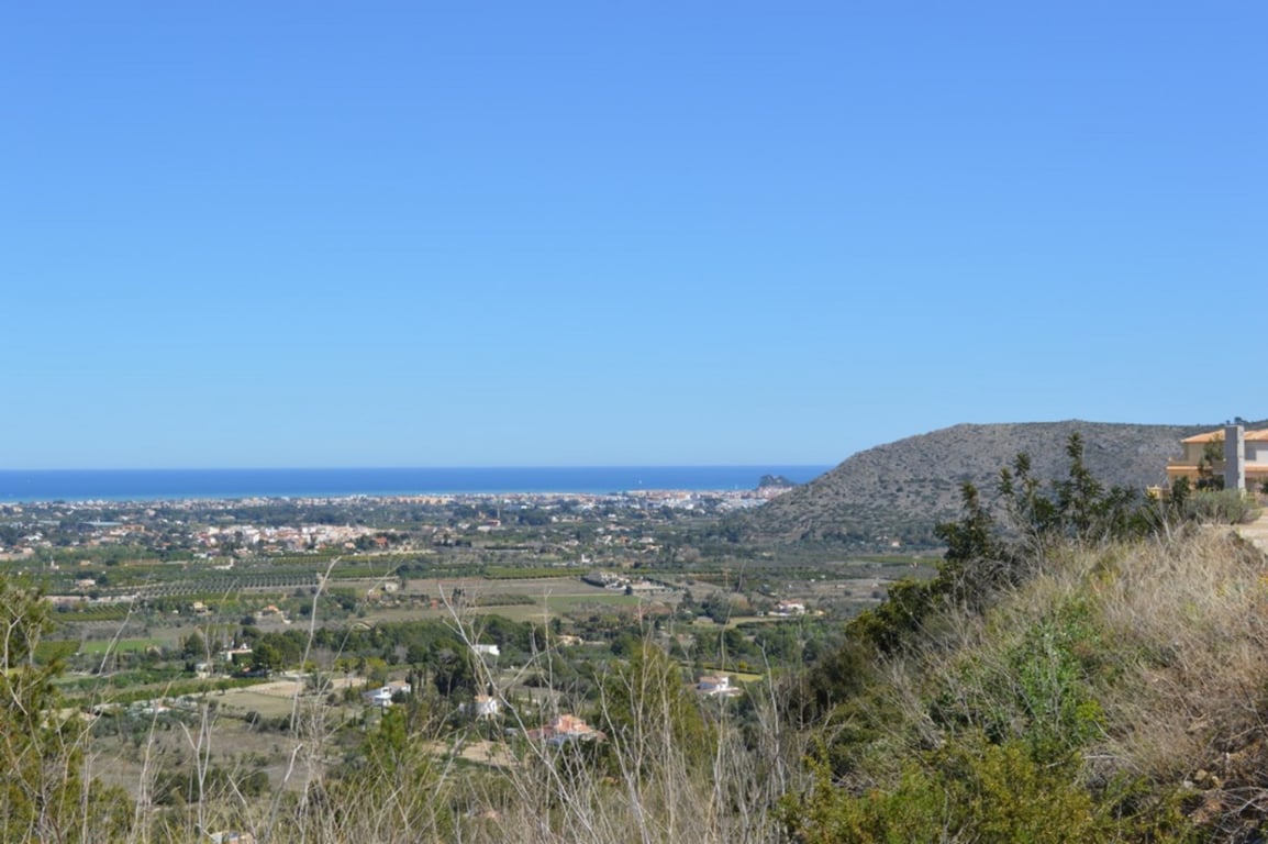 Venta. Parcela en Pedreguer