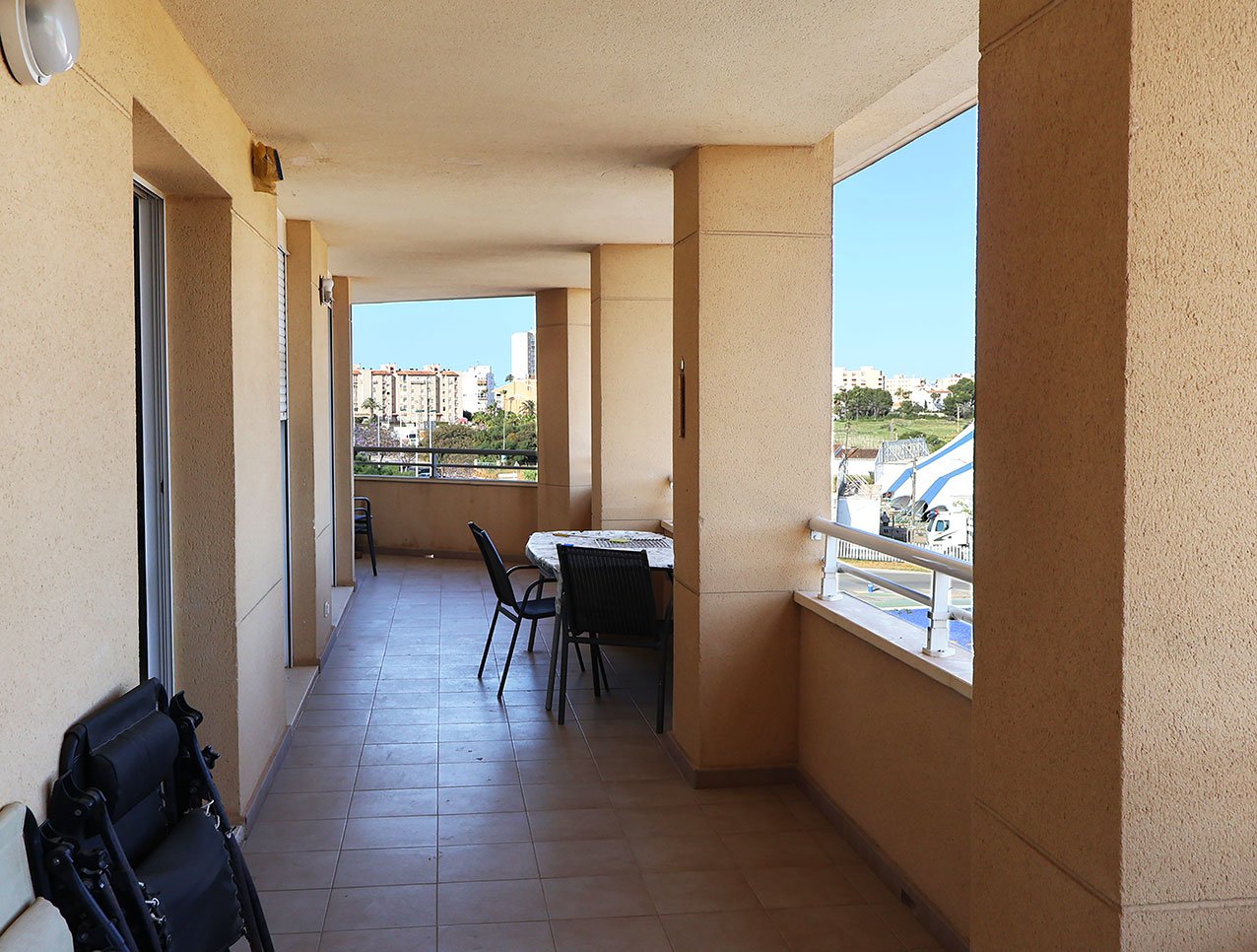 Top-floor 3‑bedroom penthouse with sea views — Golden Beach II