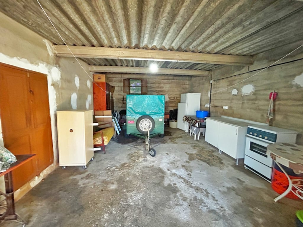 Chalet de campo a la venta en Pedreguer con piscina y jardín - 4 hab - 2