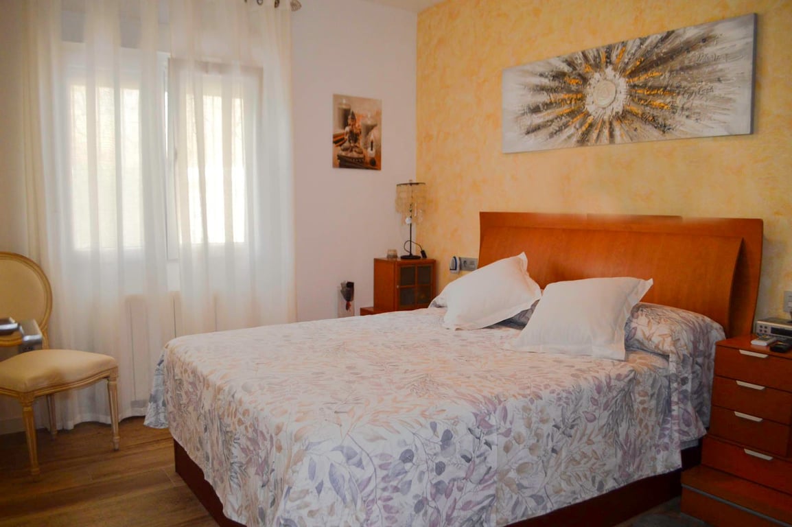 Villa de 4 dormitorios en Las Marinas, en la zona de Las Brisas - 5