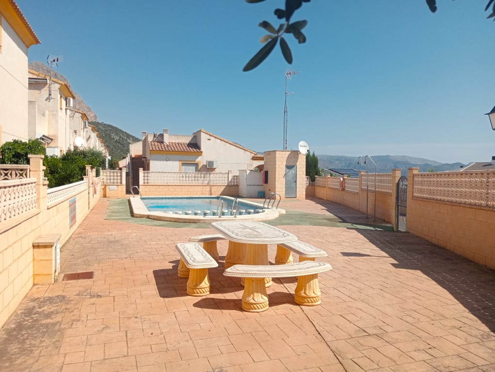 Property #RH20348 - 10