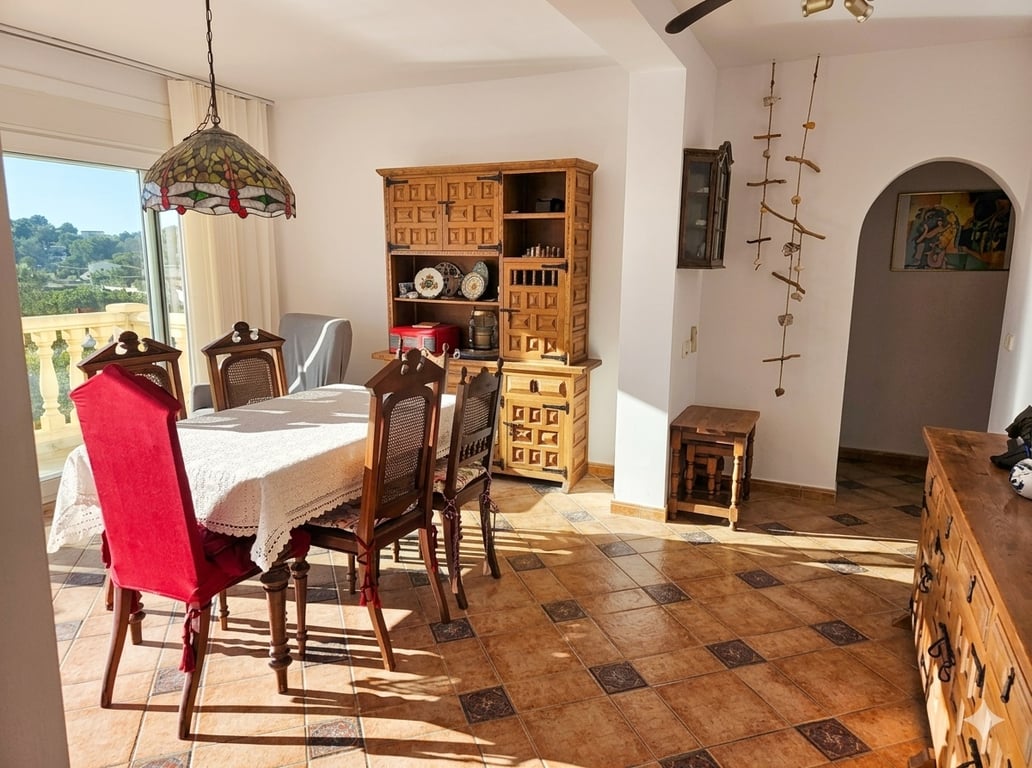 4-bed Villa in Moraira photo 4