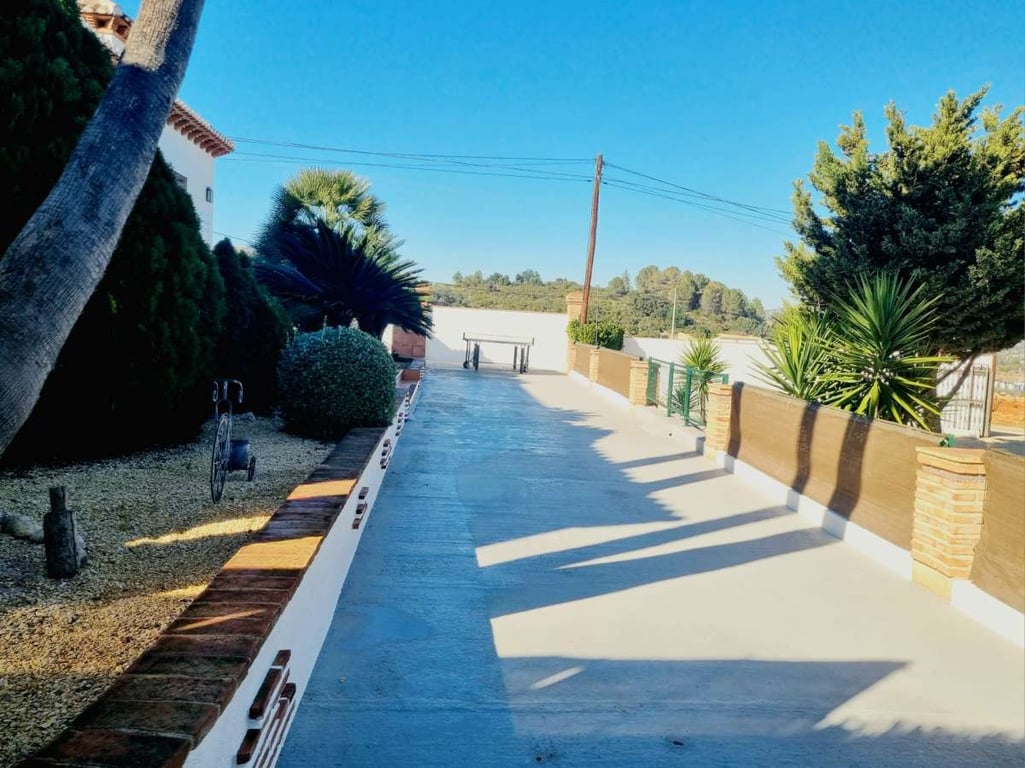 1 · Lliber ·  1.500.000€€ 1 · Lliber ·  1.500.000€€