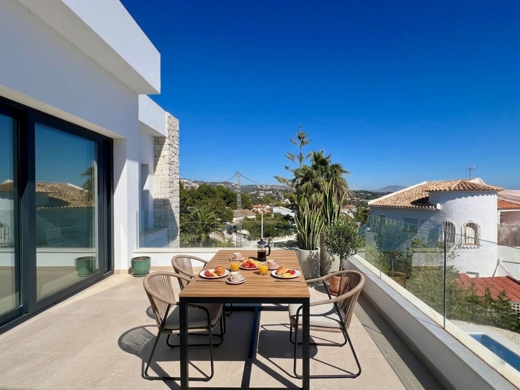 Property #RH21324 - 8