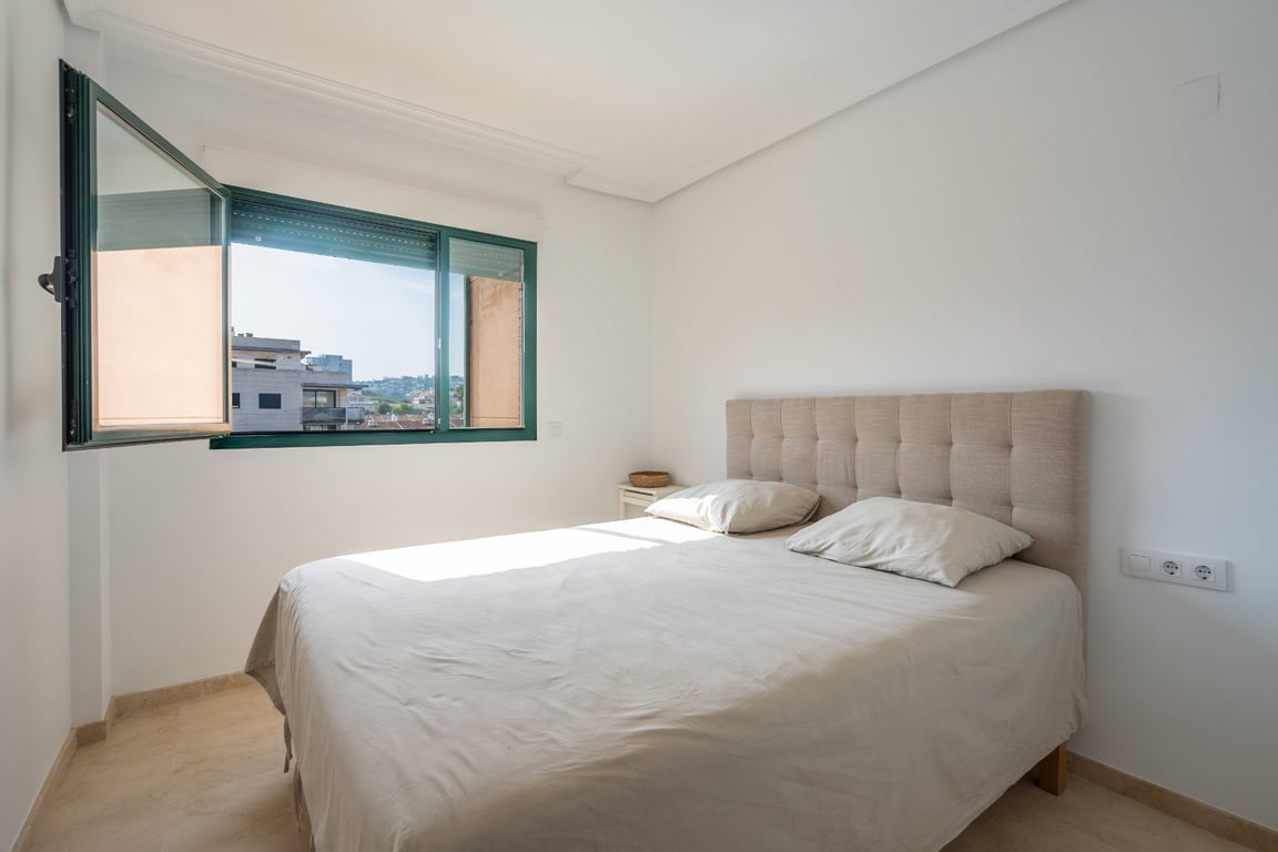 Property #RH21140 - 12