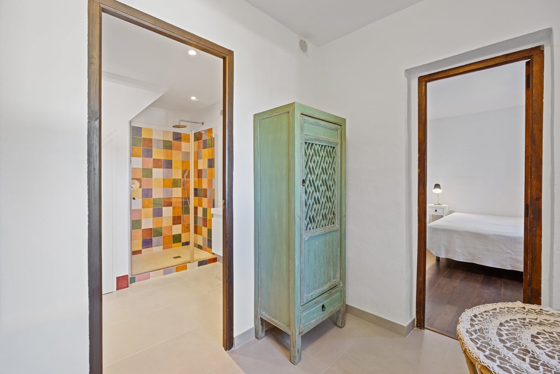 4-bed Villa in Jávea photo 25