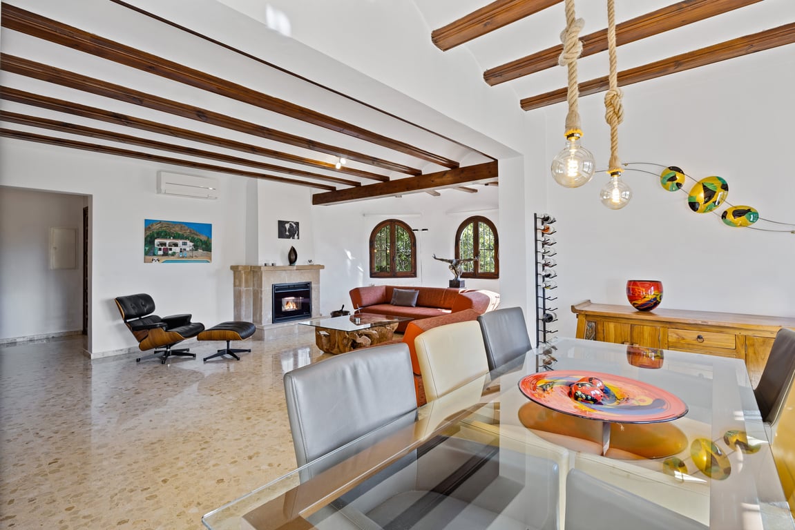 4-bed Villa in Jávea photo 11