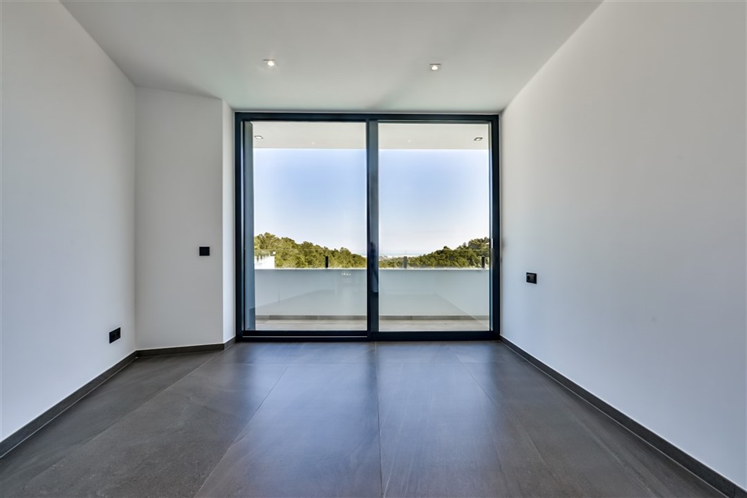 Property #RH20903 - 18