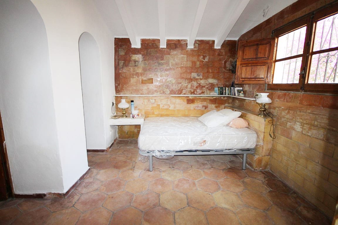 Property #RH20774 - 12