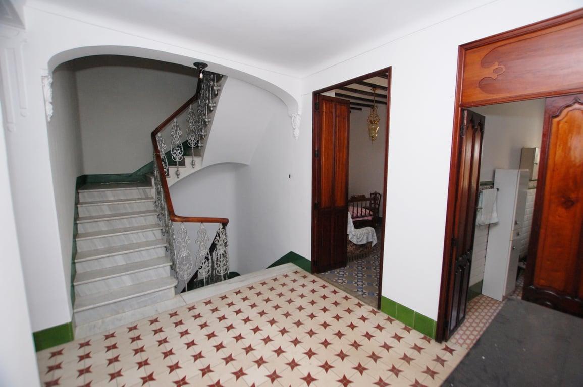 Casa de poble d'estil senyorial a Pego - 15