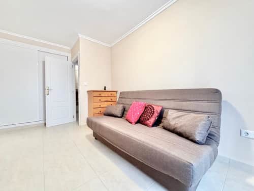 Townhouse with 3 Bedrooms in Torrevieja — foto 17