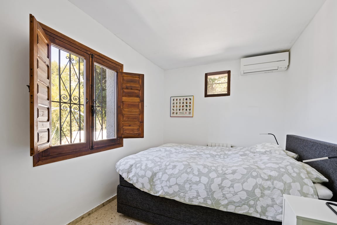 4-bed Villa in Jávea photo 25