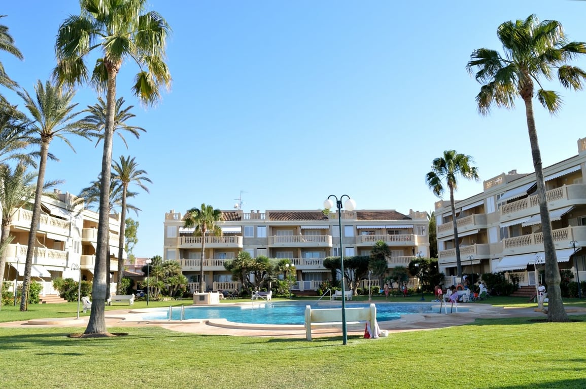 Apartamento 2 dormitorios con vistas al mar en venta en Dénia - 24