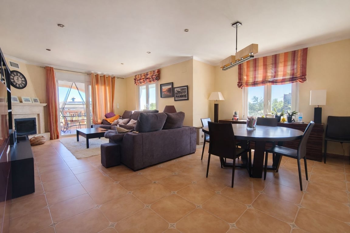 Villa de 3 dormitorios, apartamento de invitados y vistas al mar en el Montgó, Dénia - 9