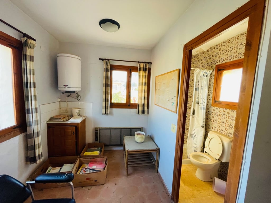 Denia. Chalet en buena área para reformar en venta - 32