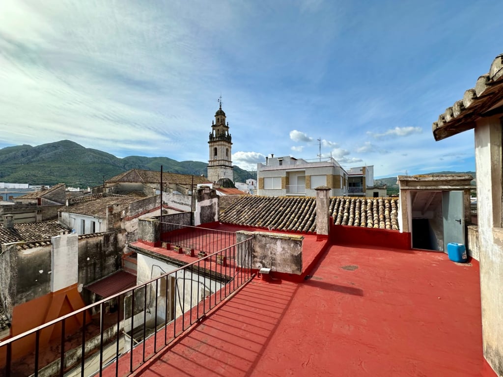 Casa de poble amb més de 100 anys d'història al nucli antic de Pego - 41