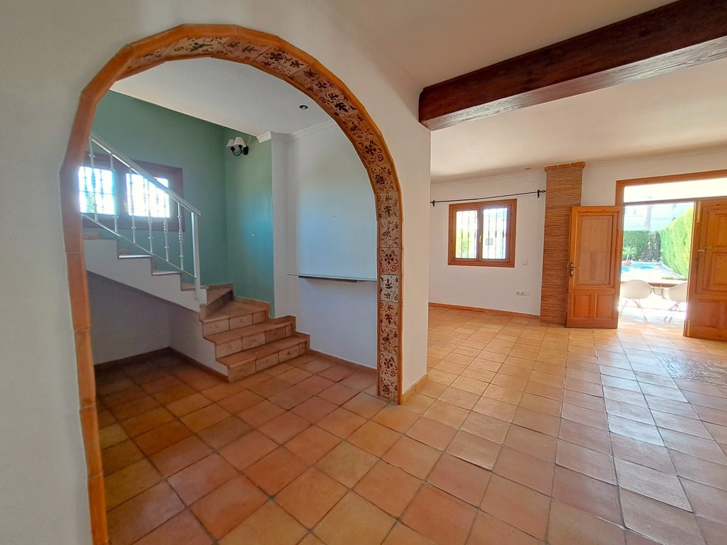 Villa familiar con piscina en venta en Orba - 27