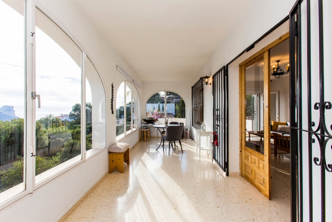 Villa con vistas al mar y terreno adicional en venta en Calpe - 8