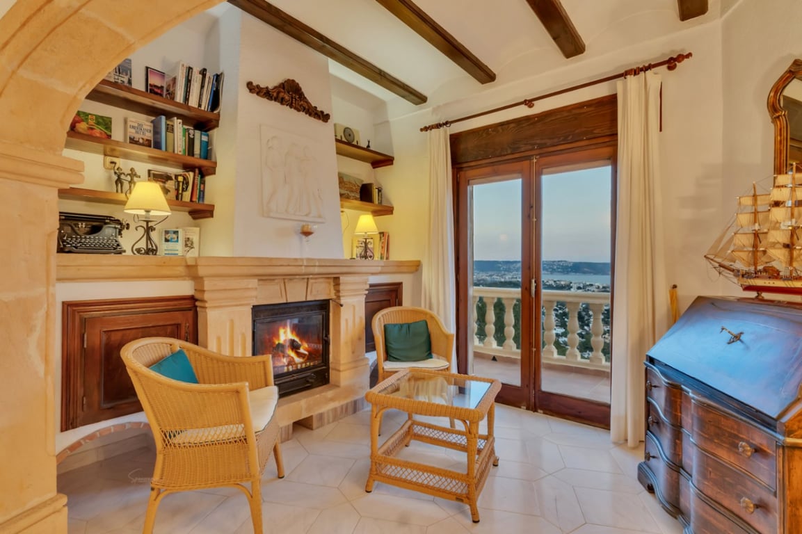 Villa a la venta con impresionantes vistas al mar - 10