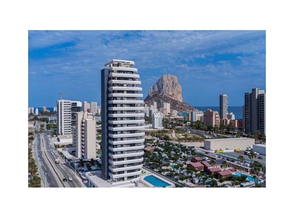 Unique sea-view tower apartments with communal pool in Costa Blanca
