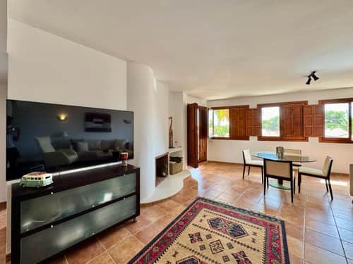 Ruim appartement met 2 slaapkamers, overdekt terras en zwembad in Punta Prima, Torrevieja — foto 29